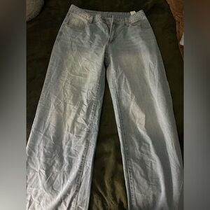SHEIN Light Wash Flare Jeans